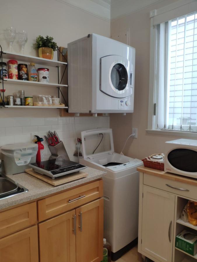 Helen's House / Close To Skytrain And Airport Couette-café Vancouver